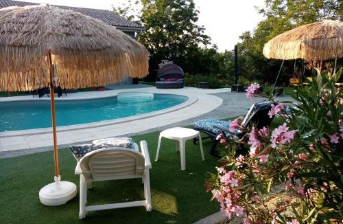 Lilhac Bed & Breakfast | Laroclya