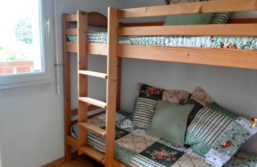Bagneres-de-Luchon Apartment | Le 102, T3 pour 5 personnes, vue montagne, classé 2 étoiles NF, parking, piscine en été