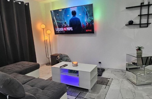 Morhange House | Le 21 Comfortable townhouse