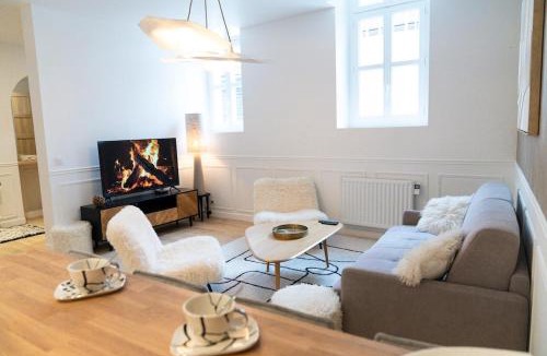 Sens Apartment | Le 23 ter - anciennement Le Velvet - Maison sur 2 niveaux - Centre historique
