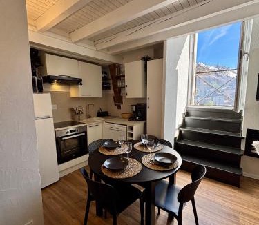 Bareges Apartment | Le 41 - Cœur de Barèges, confort et piscine extérieure en été
