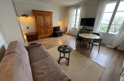 Evian-les-Bains Apartment | Le Beaupré face au lac Leman