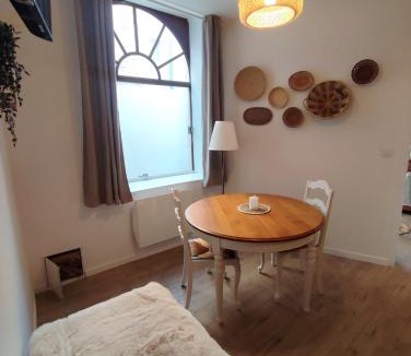 Chaumont Apartment | Le Bohème