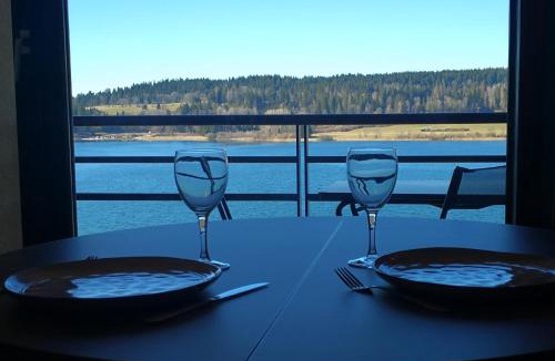 Malbuisson Apartment | Le Bord du Lac - Duplex - Meublé 3 étoiles