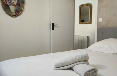 Bar-sur-Aube Apartment | Le Boudoir de l'Aurore - Idéal famille - Central