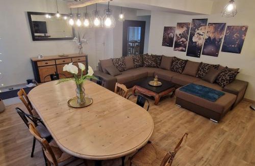 Appoigny Apartment | Le Bourgeois