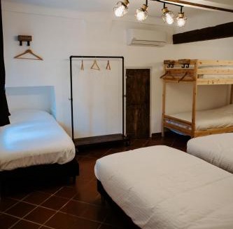 Sollies Pont House | Le Castel, La Chambre pour 7 personnes