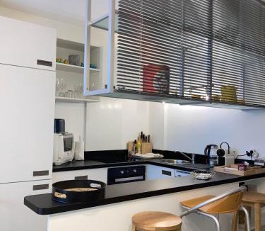 Saint Nicolas - Charles III - Ville vieille - Trois Maisons - Leopold Apartment | Le Central Victoria V -Central Point -55m2