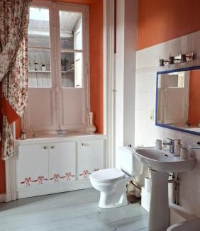 La Celle-sous-Gouzon Bed & Breakfast | Le Château de La Coste