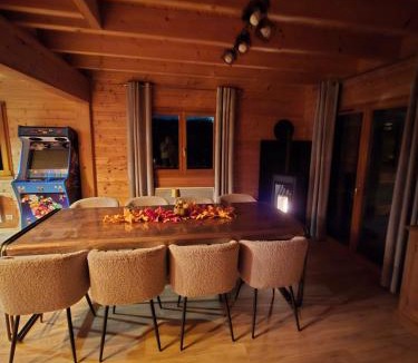 Anould Ski Chalet | Le Chalet d'AxEllie Spa et Confort