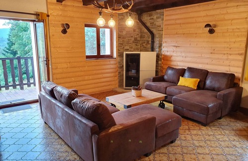 Mesnil Sous Les Cotes Ski Chalet | Le chalet vosgien (billard)