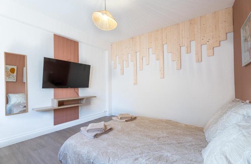 Homecourt Apartment | Le Cindy - Spacieux - Lumineux - Wifi - Gare