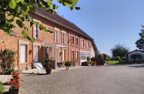 Montieramey Cottage | Le Clos Des Lacs in Montieramey apartment clévacances 3clés