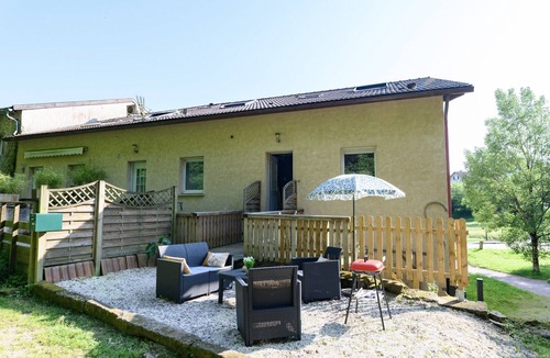 Epinal Apartment | Le Cocon: between city and nature, overlooking the lake, ideal for families and professionals