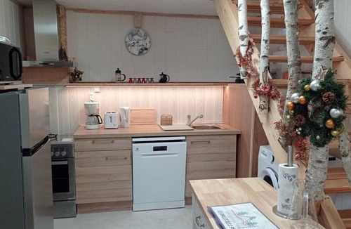 Plaine Cottage | Le Cocon des 3 Pins: Mountain View, Private Terrace & Wi-Fi