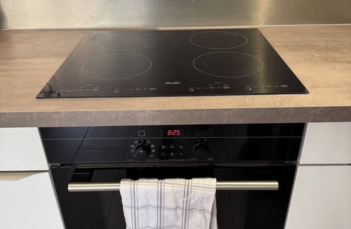 Troyes Apartment | Le Contemporain, 5 minutes from the station and city center
