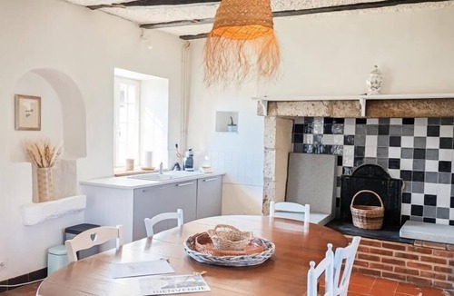 Laval House | Le Cottage - REILHAGUET
