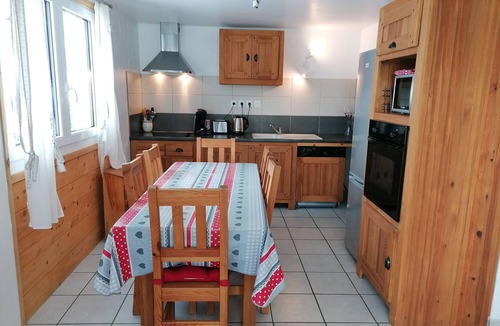 Bernex Apartment | "Le Croq'neige" cosy T3 in the heart of the resort, 50 metres from the chairlift