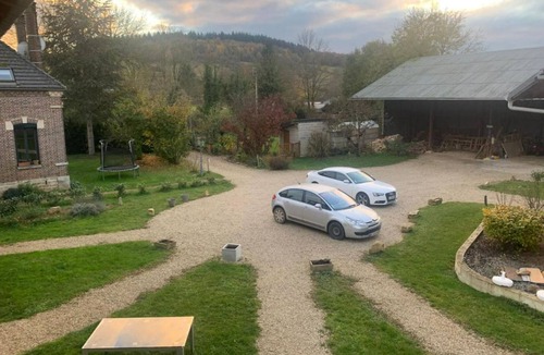 Villemoiron-en-Othe Apartment | Le domaine du Lavoir - Studio PISA sleeps 5 - Jacuzzi April to October
