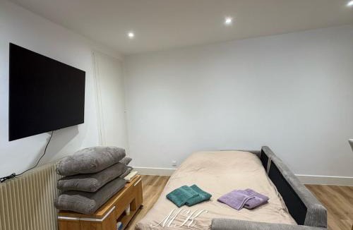 Bar-le-Duc Apartment | Le Duc, Face au parc de l'hôtel de ville, rénové