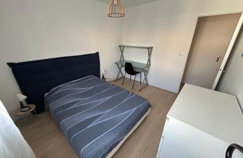 Dufau-Tourasse Apartment | le Fossié - grand T2 - basique propre et fonctionnel avec parking