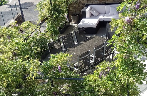 Palmas-d'Aveyron House | Le gîte de la glycine, renovated house, terrace with magnificent view, enclosed garden