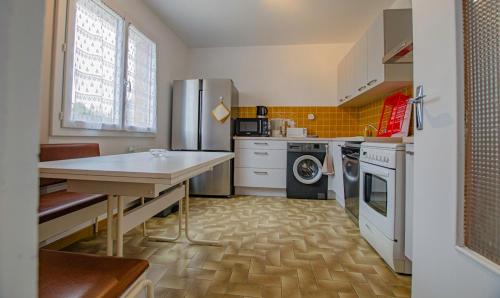 Chauffour-les-Bailly House | Le gîte des deux familles
