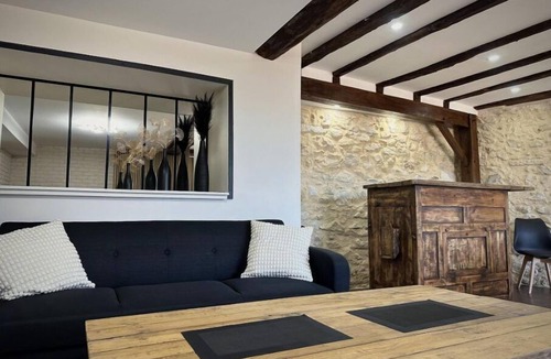 Cassagne House | LE Gîte DU Besson - Cassagne Magnifique Maison du 19ème Siècle Rénovée