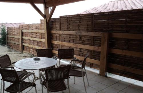 Theziers House | Le Gîte du Clos Boisé