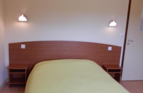 Arques Hotel | Le Gardy