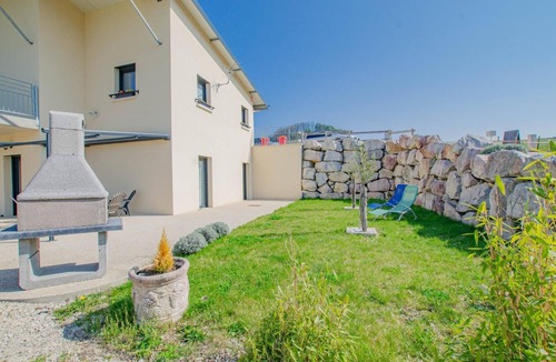 Meurville House | Le Grand Clos - Meurville