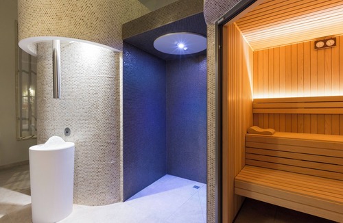 Quartier Administrations Hotel | Le Grand Hôtel Dieu by SOWELL COLLECTION