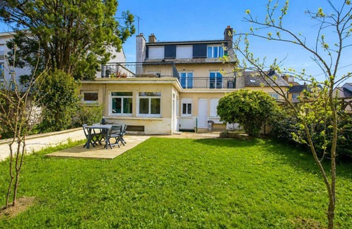 Saint-Jacques-de-la-Lande Apartment | Le Green, appartement rénové, 4 chambres et jardin