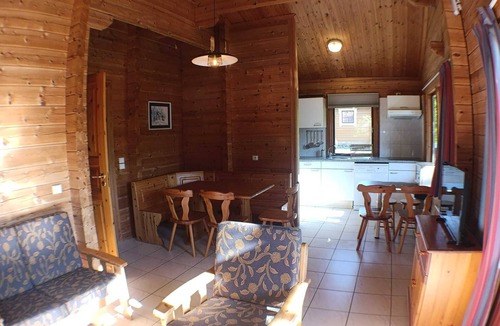 Mauroux Ski Chalet | Le Havre Sylvestre – Nature Getaway with a Pool