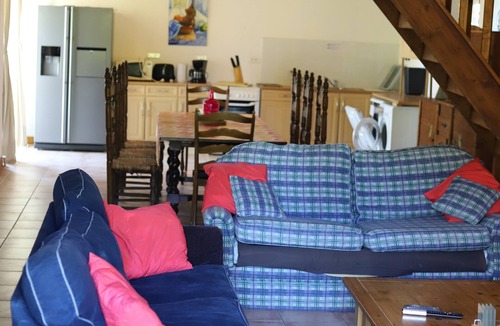 Madiran House | Le Hibou @ Le Prielle is a large rural 3 bedrooms gite