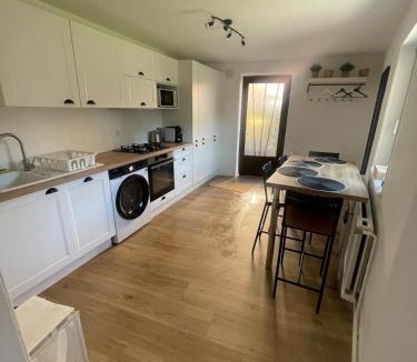 Devant-les-Ponts Apartment | Le Jardin de Phanie, le calme de la campagne en ville