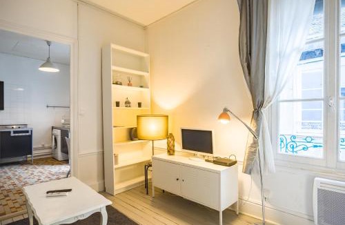 Old Town Apartment | Le Juvénal - Coeur de Troyes - Emplacement Idéal