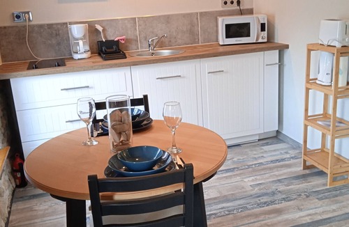 Escouloubre-les-bains Apartment | Le Loft one bedroom private apartment with kitchen, garden and heated pool