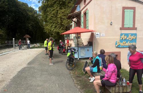 Montech Hostel | Le logis Pellaborie