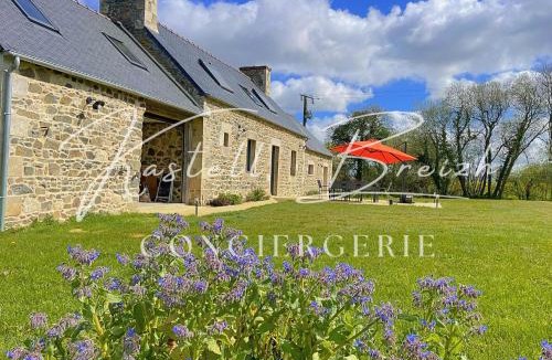 Saint-Gilles-les-Bois House | LE MARQUES Maison bretonne en pierre avec jardin de 2200m2, 18km des plages