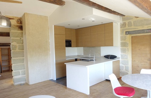 Saint-Quentin-la-Poterie Apartment | Le Mas des 2 Tilleuls – Charming Apartment near Uzès