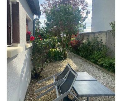 Migennes House | Le Nî’ De Jess
