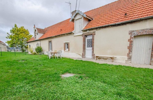 Fontaine-les-Gres House | Le Nid d'Hirondelles