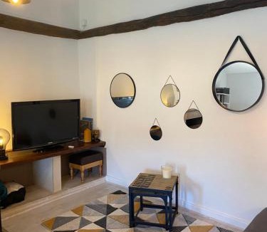 Verdun Apartment | Le Nid Paisible