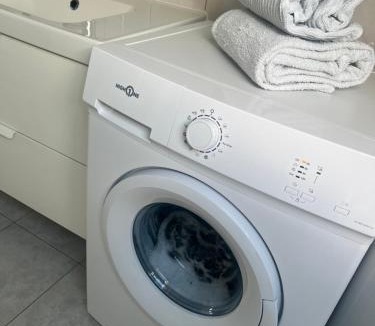 Brouviller Apartment | LE PAISIBLE Wifi Parking 4 Personnes Proche center parc Accès direct N4