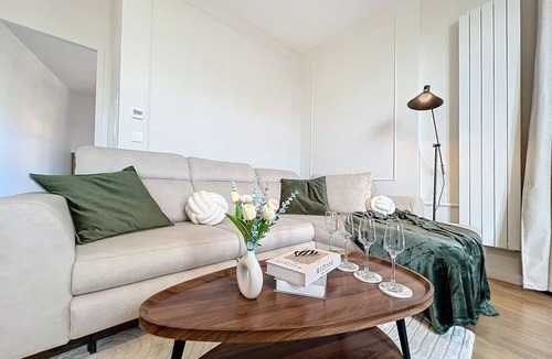 Old Town Apartment | Le Patio'nnement, Troyes Centre, Proche Gare, Parking Privé