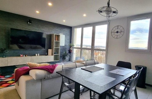 Troyes Apartment | Le Perchoir, High-end & Panoramic View