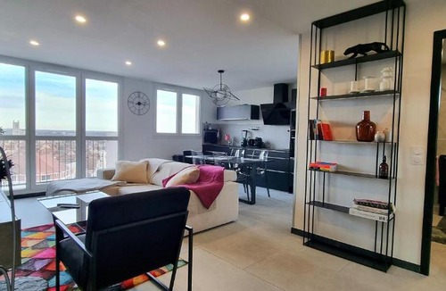 Troyes Apartment | Le Perchoir, High-end & Panoramic View