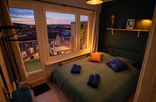 Sarrebourg Apartment | Le Perchoir-WIFI-Face à la Gare-Terrasses-Proche tous commerces