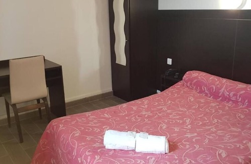 Varennes-sur-Seine Hotel | Le Petit Fossard